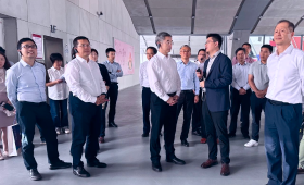 National Committee of the Chinese People's Political Consultative Conference member and Deputy Director of the Economic Committee, Dai Dongchang, and his team went to Jiaxing and Xiaoshan service areas to investigate the Sator Technology mobile charging robot project